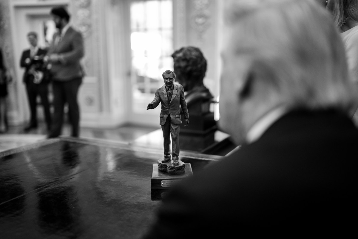 President Donald Trump is presented with the Richard Nixon Architect of Peace Award, Tuesday, October 21, 2025, during a ceremony in the Oval Office. In attendance are Richard Nixon’s daughter, Tricia Nixon Cox, her husband Edward Cox,  ex-national security adviser Robert O’Brien, and acting archivist of the U.S. Jim Byron. (Official White House Photo by Daniel Torok)