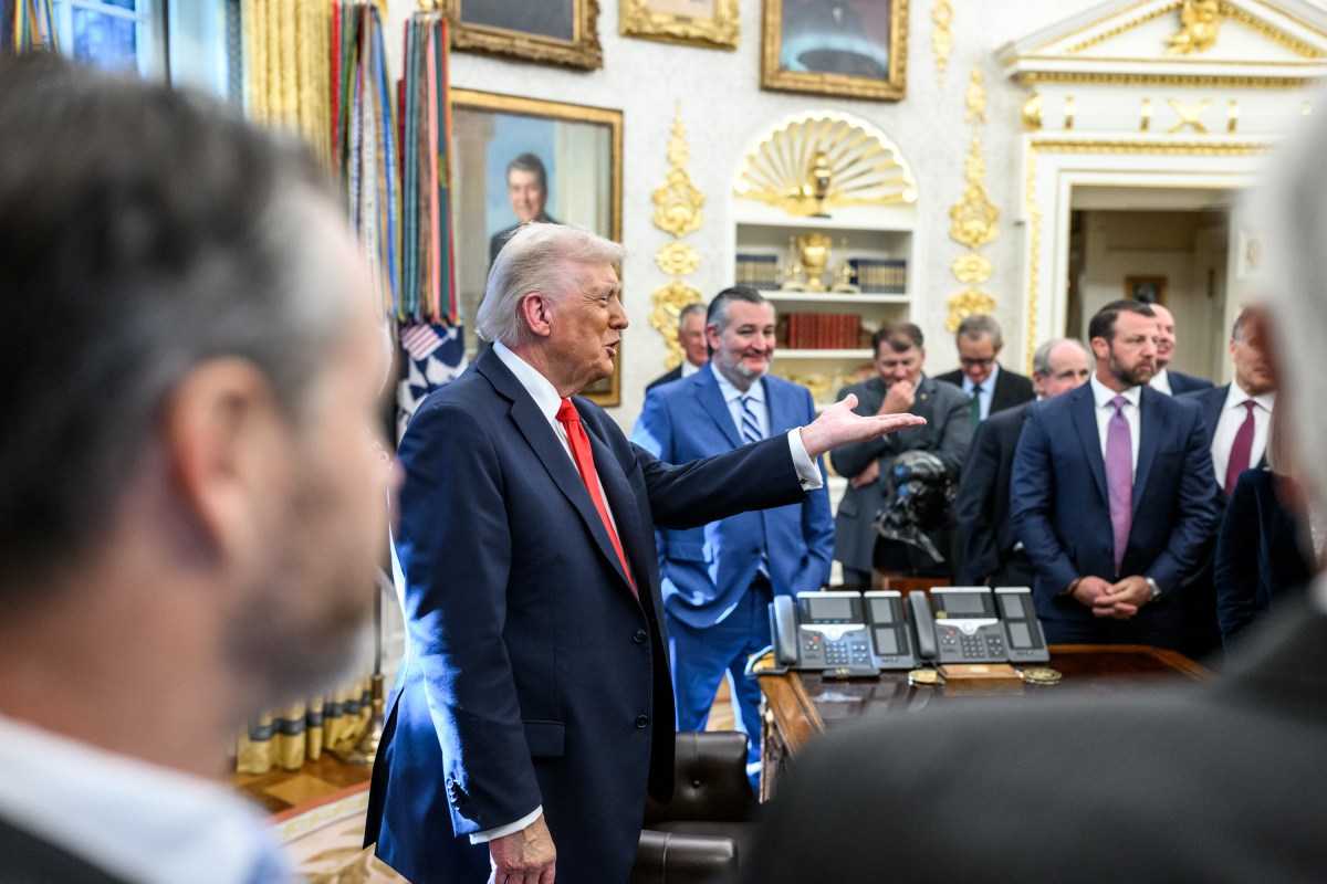 President Donald Trump meets with Senate Republicans in the Oval Office after lunch in the Rose Garden, Tuesday, October 21, 2025, in the White House Rose Garden. (Official White House Photo by Molly Riley)