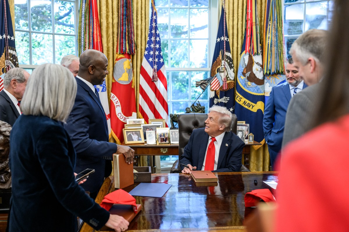 President Donald Trump meets with Senate Republicans in the Oval Office after lunch in the Rose Garden, Tuesday, October 21, 2025, in the White House Rose Garden. (Official White House Photo by Molly Riley)