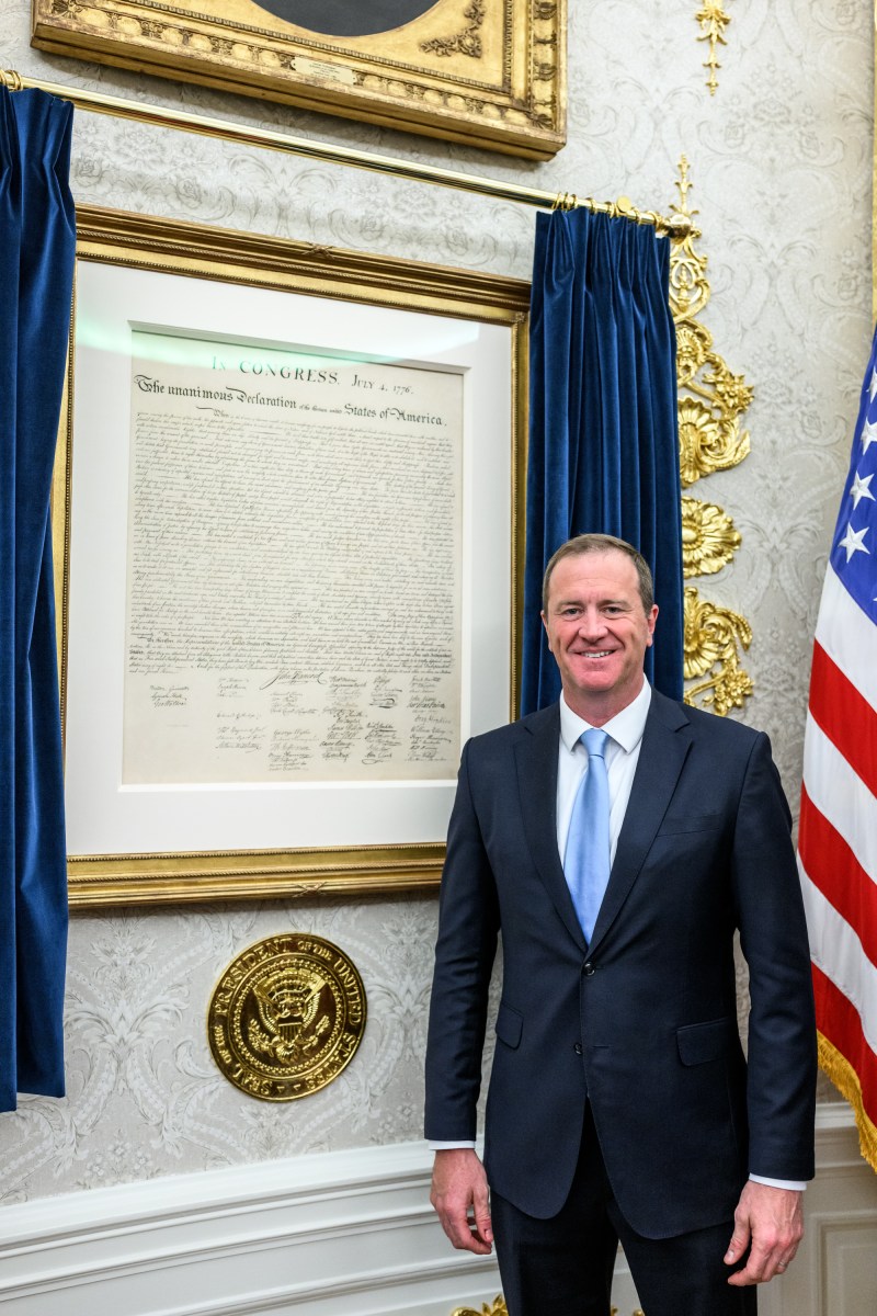 President Donald Trump meets with Senate Republicans in the Oval Office after lunch in the Rose Garden, Tuesday, October 21, 2025, in the White House Rose Garden. (Official White House Photo by Molly Riley)