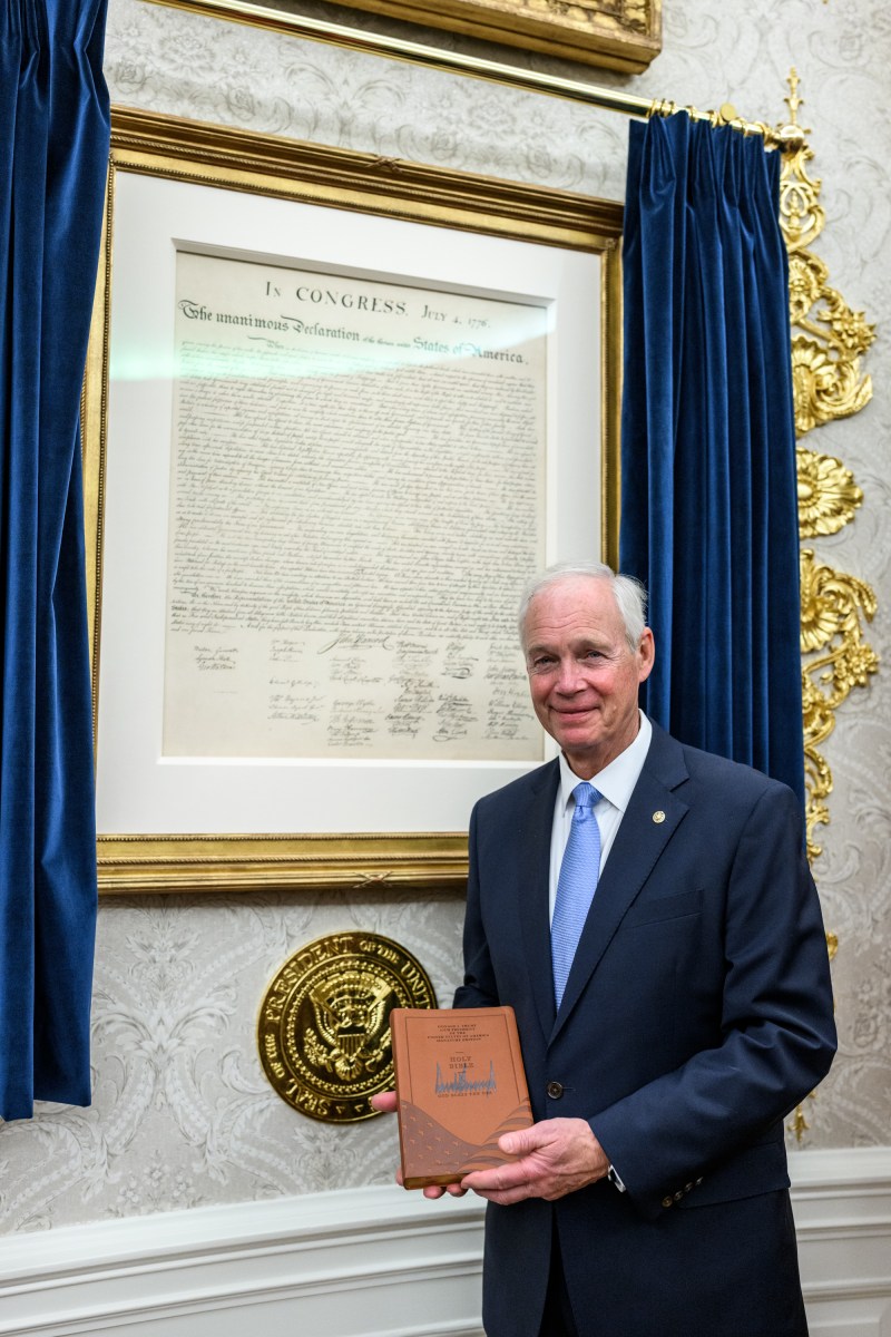 President Donald Trump meets with Senate Republicans in the Oval Office after lunch in the Rose Garden, Tuesday, October 21, 2025, in the White House Rose Garden. (Official White House Photo by Molly Riley)