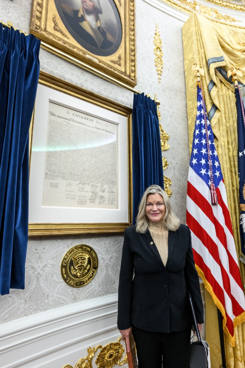 President Donald Trump meets with Senate Republicans in the Oval Office after lunch in the Rose Garden, Tuesday, October 21, 2025, in the White House Rose Garden. (Official White House Photo by Molly Riley)