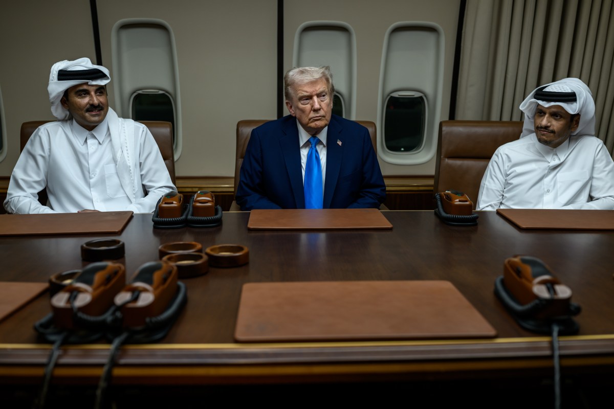 President Donald Trump meets with Qatar’s Emir Sheikh Tamim bin Hamad Al-Thani and Prime Minister and Foreign Minister Sheikh Mohammed bin Abdulrahman bin Jassim Al-Thani aboard Air Force One during a refueling stop in Doha, Qatar, enroute to the ASEAN summit in Malaysia, October 25, 2025. (Official White House Photo by Daniel Torok)