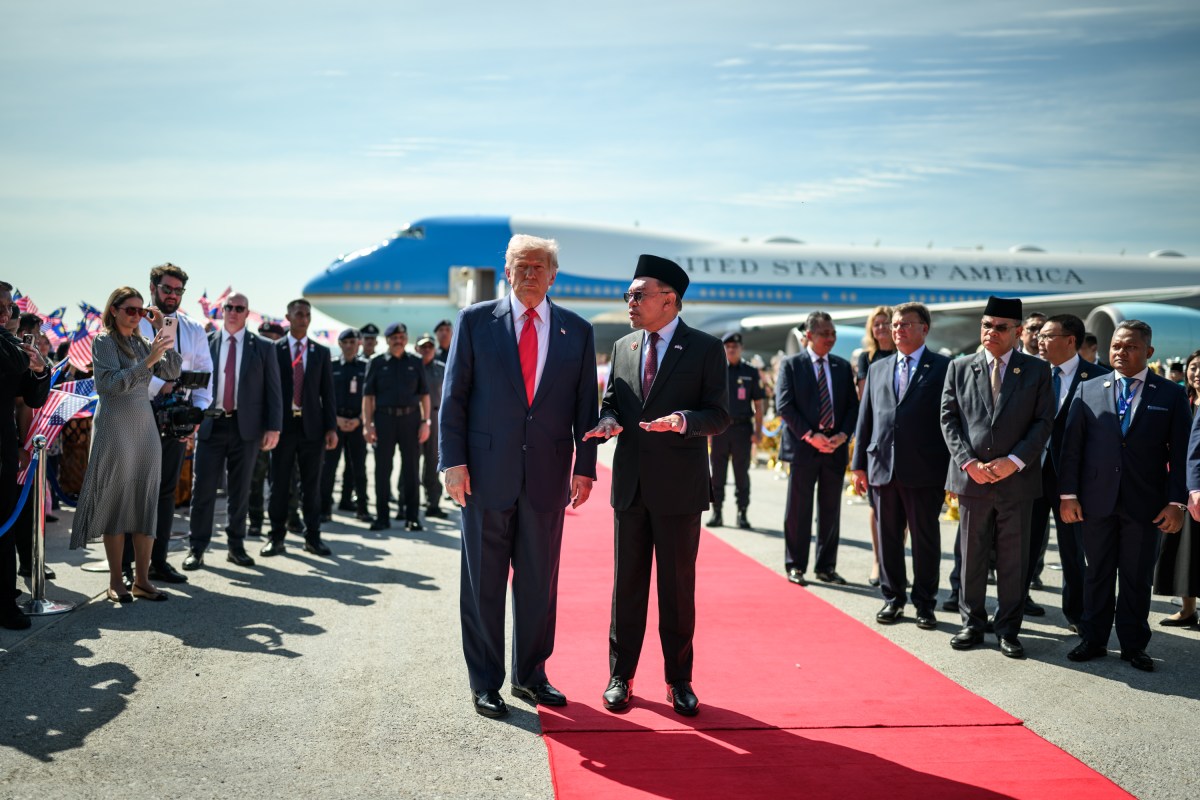 President Donald Trump participates in an arrival ceremony with Malaysian Prime Minister Anwar Ibrahim at Kuala Lumpur International Airport Sunday, October 25, 2025, in Kuala Lumpur, Malaysia. (Official White House Photo by Daniel Torok)