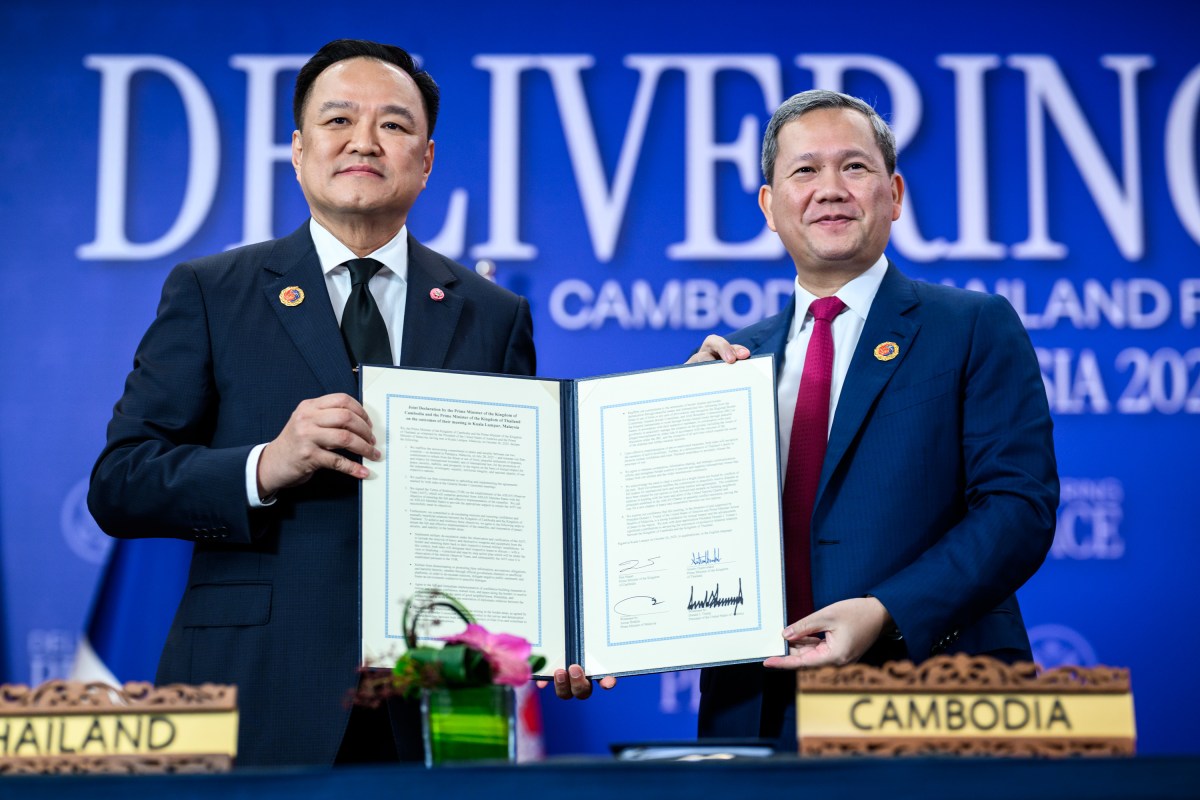 President Donald Trump, Malaysian Prime Minister Seri Anwar Ibrahim, Cambodian Prime Minister Hun Manet, and Thailand’s Prime Minister Anutin Charnvirakul sign the Kuala Lumpur Accord Sunday, October 25, 2025, at the ASEAN Summit in Kuala Lumpur, Malaysia. (Official White House Photo by Daniel Torok)