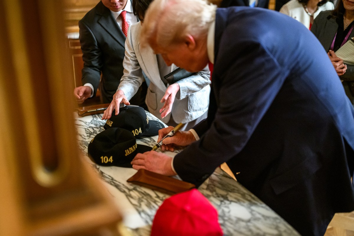 President Donald Trump exchanges gifts with Japanese Prime Minister Sanae Takaichi, Tuesday, October 28, 2025, at Akasaka Palace in Tokyo, Japan. (Official White House Photo by Daniel Torok)