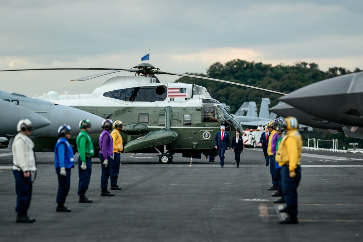 President Donald Trump disembarks Marine One alongside Japanese Prime Minister Sanae Takaichi aboard the USS George Washington at Yokosuka Naval Base, Japan on Tuesday, October 28, 2025. (Official White House Photo by Daniel Torok)