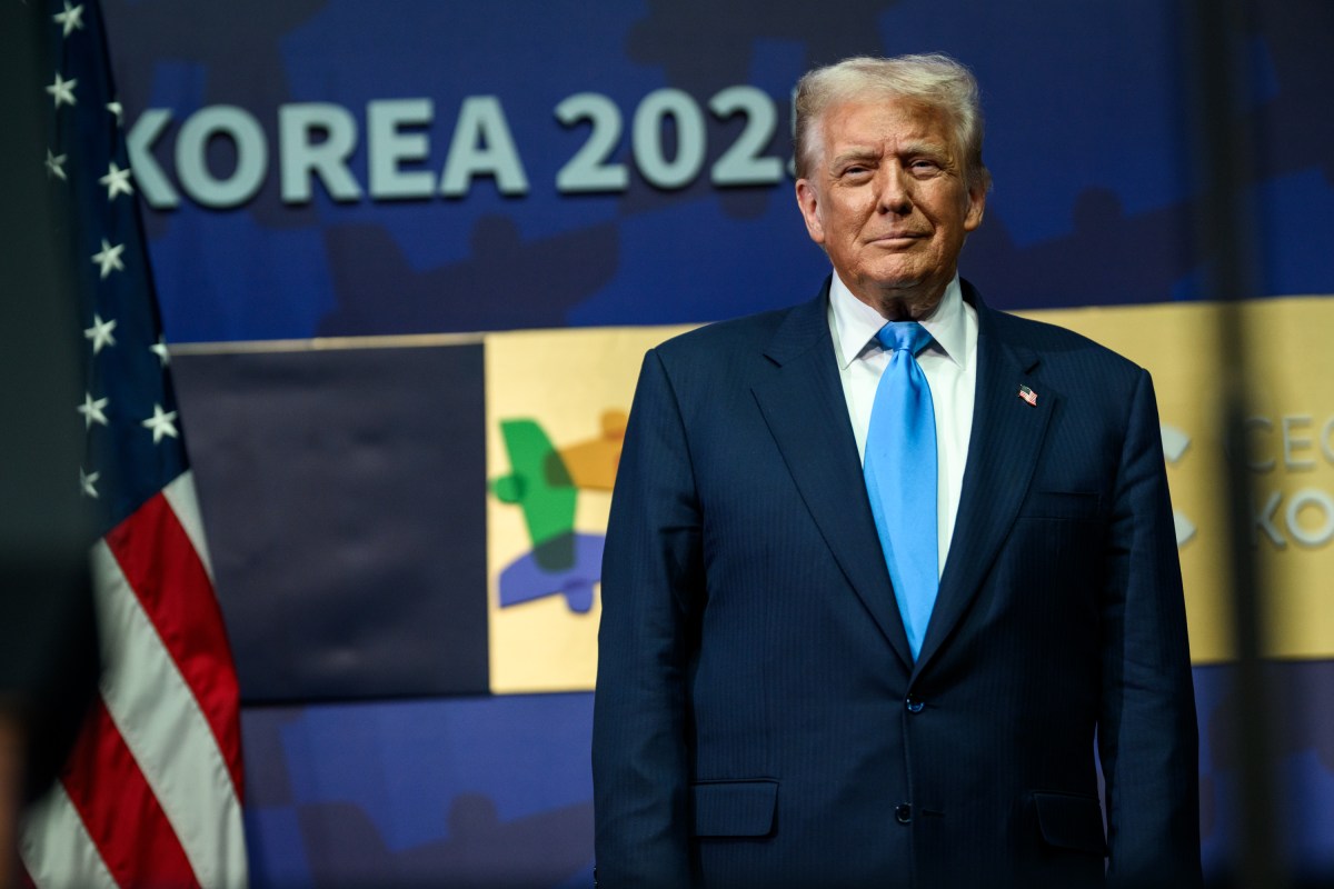 President Donald Trump takes the stage to deliver remarks at the APEC CEO’s luncheon at the Gyeongju Arts Center in Gyeongju, South Korea on Wednesday, October 29, 2025. (Official White House Photo by Daniel Torok)