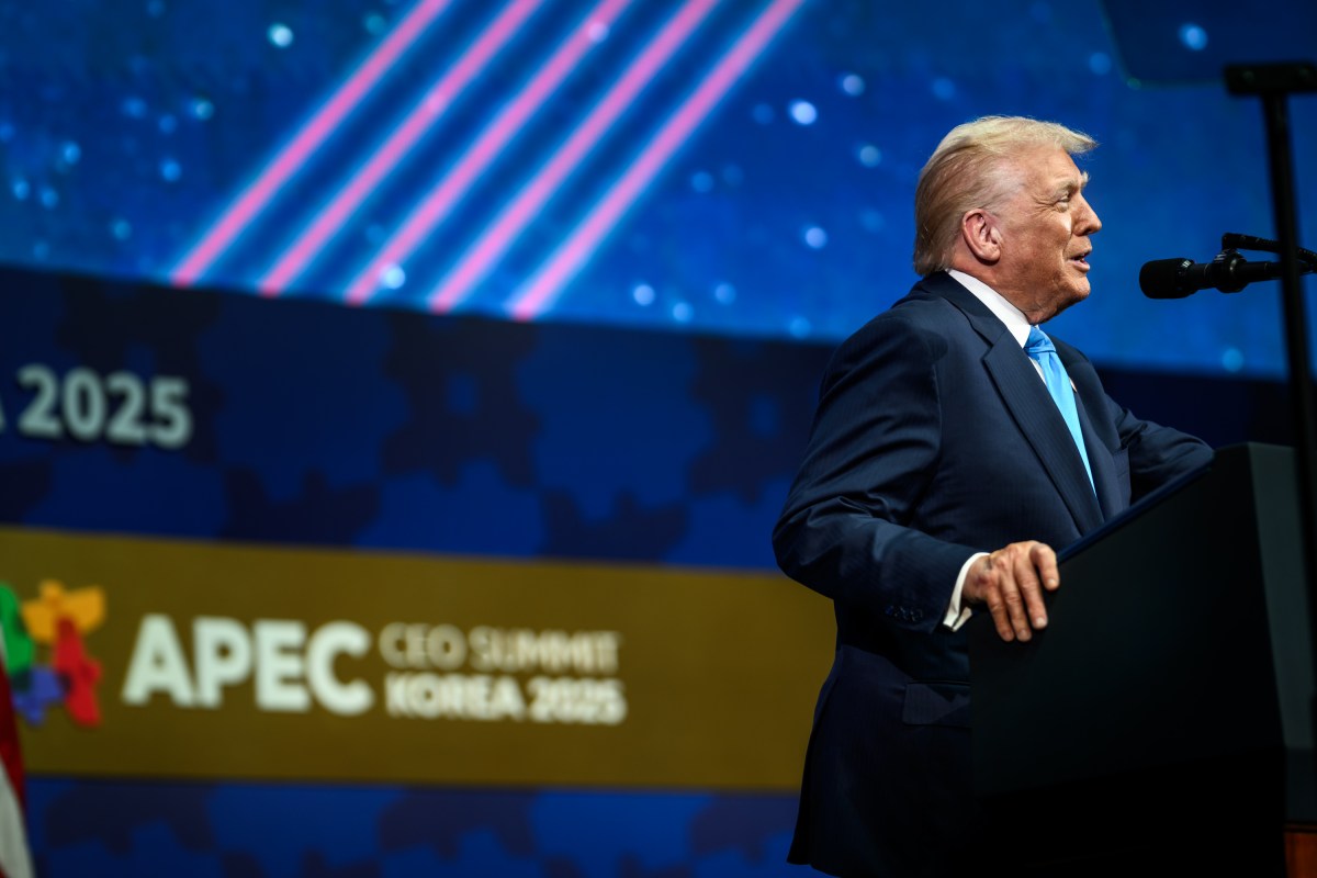 President Donald Trump delivers remarks at the APEC CEO’s luncheon at the Gyeongju Arts Center in Gyeongju, South Korea on Wednesday, October 29, 2025. (Official White House Photo by Daniel Torok)
