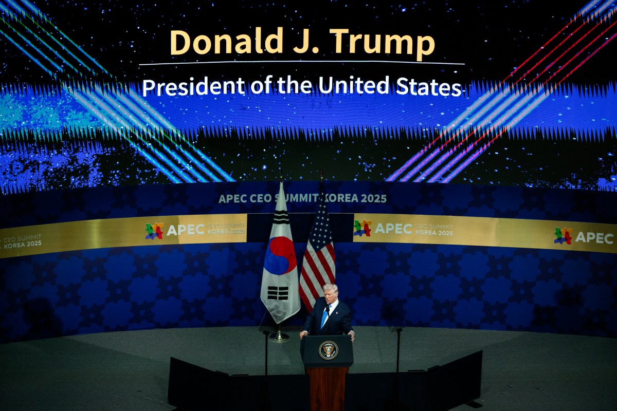 President Donald Trump delivers remarks at the APEC CEO’s luncheon at the Gyeongju Arts Center in Gyeongju, South Korea on Wednesday, October 29, 2025. (Official White House Photo by Daniel Torok)