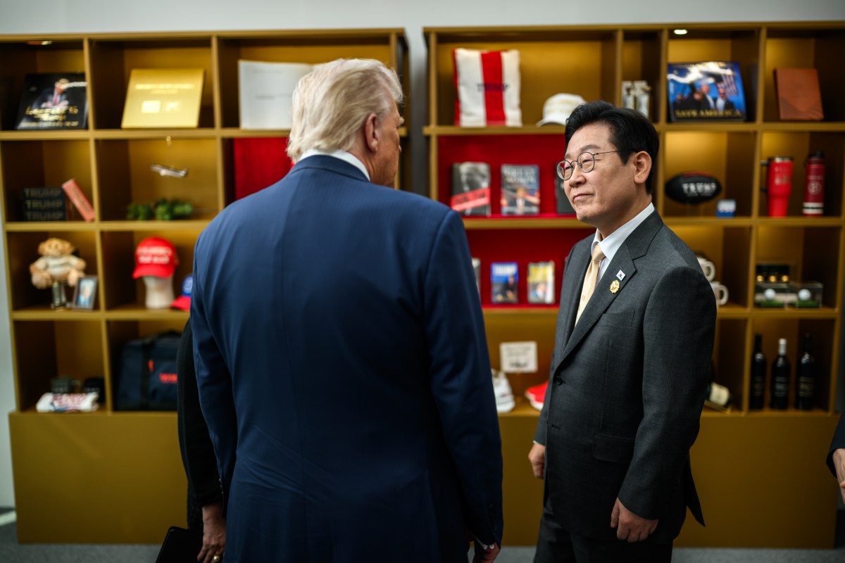President Donald Trump speaks with President Lee Jae Myung of the Republic of Korea in the gift shop at the Gyeongju National Museum, South Korea on Wednesday, October 29, 2025. (Official White House Photo by Daniel Torok)