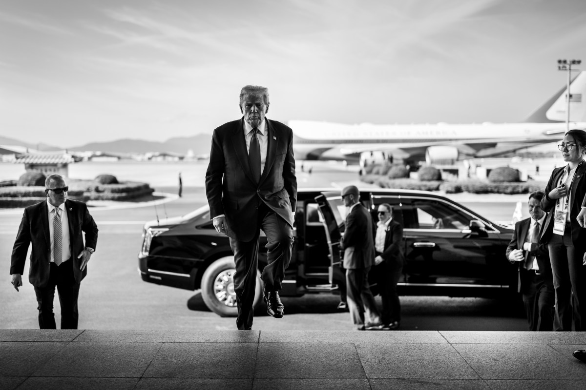 President Donald Trump arrives for a bilateral meeting with Chinese President Xi Jinping at the Gimhae International Airport terminal, Thursday, October 30, 2025, in Busan, South Korea. (Official White House Photo by Daniel Torok)