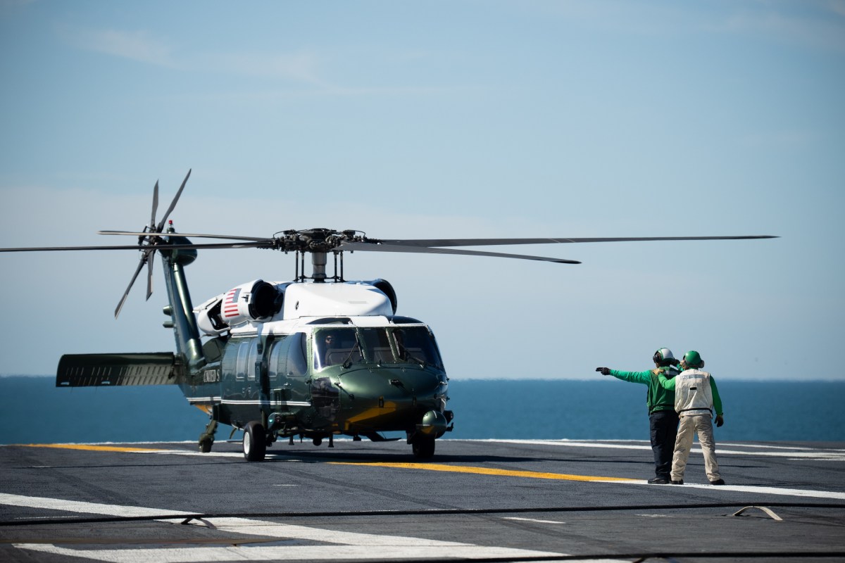 President Donald Trump and First Lady Melania Trump arrive on Marine One aboard the aircraft carrier USS George H.W. Bush, Sunday, October 5, 2025, in Norfolk, Virginia. (Official White House Photo by Andrea Hanks)