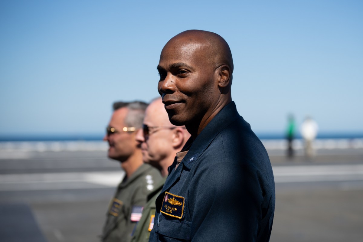 President Donald Trump and First Lady Melania Trump arrive on Marine One aboard the aircraft carrier USS George H.W. Bush, Sunday, October 5, 2025, in Norfolk, Virginia. (Official White House Photo by Andrea Hanks)