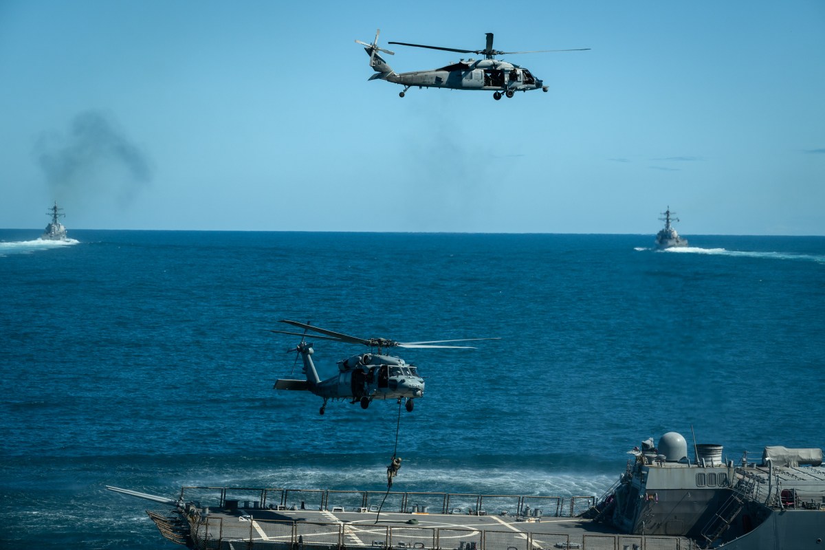 President Donald Trump and First Lady Melania Trump observe naval sea power demonstrations in honor of the 250th anniversary of the U.S. Navy, Sunday, October 5, 2025, aboard the USS George H.W. Bush in the Atlantic Ocean off the coast of Norfolk, Virginia. (Official White House Photo by Daniel Torok)