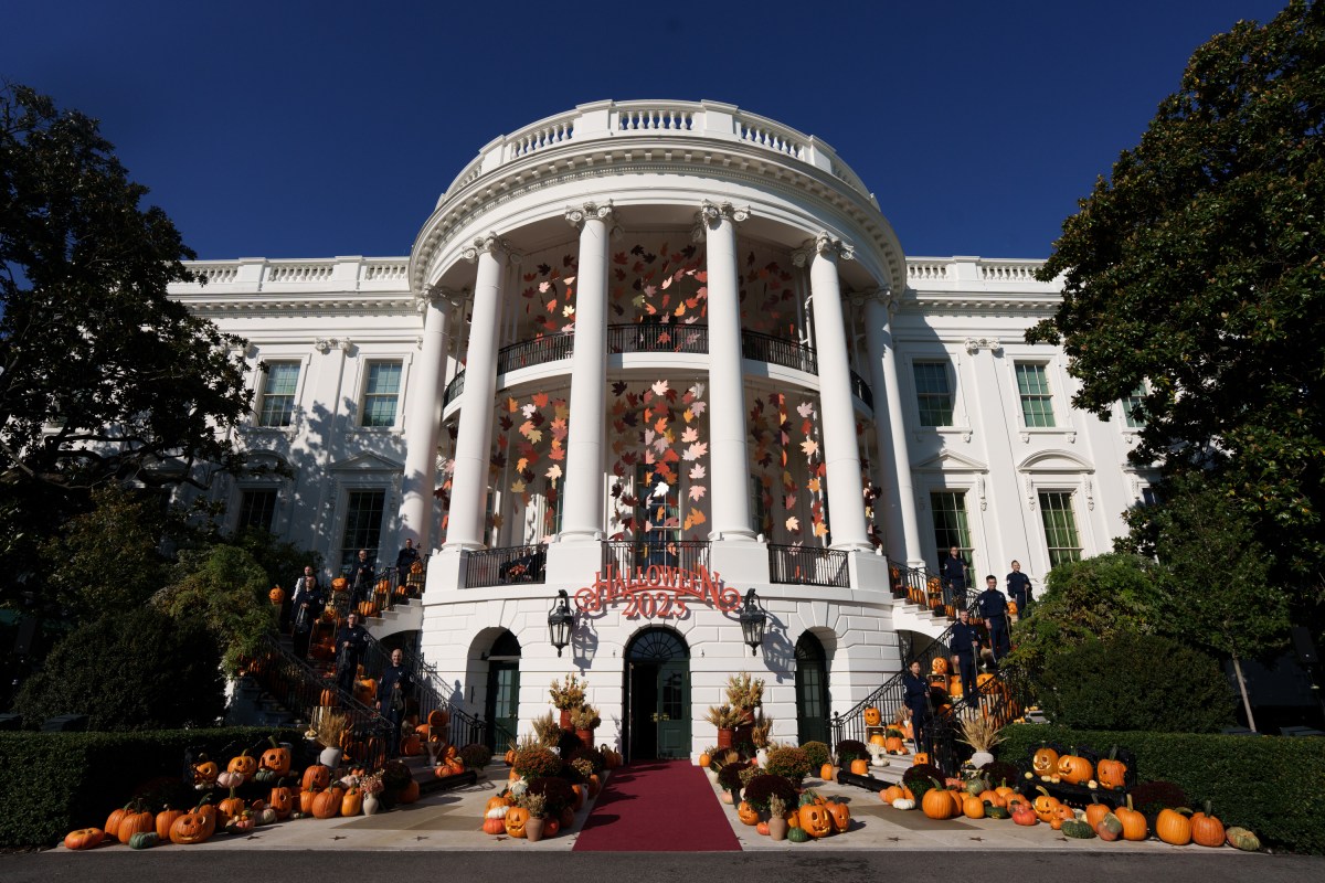 First Lady Melania Trump makes an announcement concerning the reunification of Ukranian children with their families in the Russian Ukraine conflict in the Grand Foyer of the White House, Friday October 10, 2025.  (Official White House Photo by Andrea Hanks)