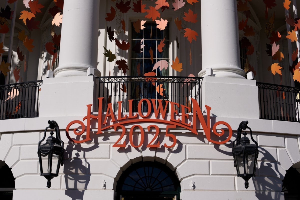 First Lady Melania Trump makes an announcement concerning the reunification of Ukranian children with their families in the Russian Ukraine conflict in the Grand Foyer of the White House, Friday October 10, 2025.  (Official White House Photo by Andrea Hanks)