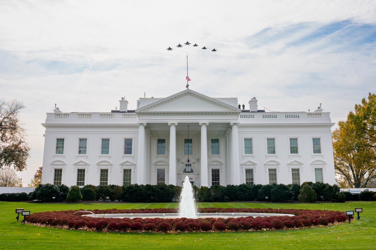 F-35 fighter jets fly over the North Side of the White House during the Official Saudi Arabia Visit, Tuesday, November 18, 2025. (Official White House Photo by Andrea Hanks)