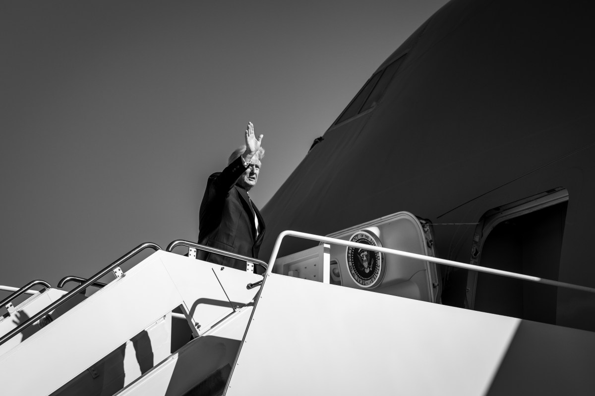President Donald Trump boards Air Force One at Joint Base Andrews, Wednesday, November 5, 2025, en route to Miami, Florida. (Official White House Photo by Molly Riley)