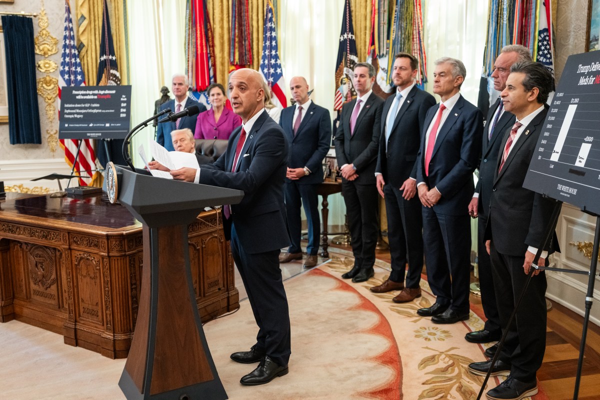 President Donald Trump makes an announcement on lowering drug prices alongside pharmaceutical representatives and Cabinet members in the Oval Office, Thursday, November 6, 2025. (Official White House Photo by Abe McNatt)