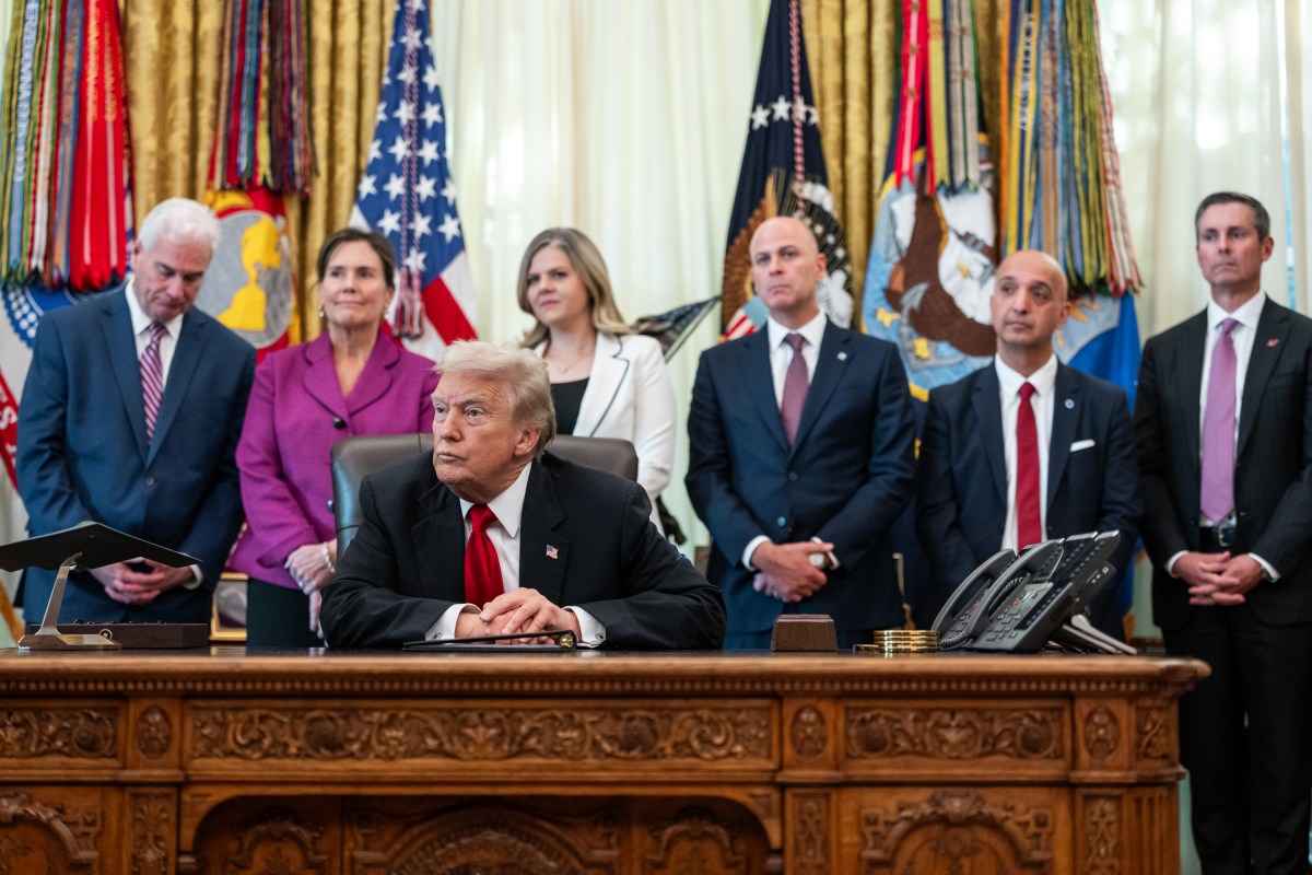 President Donald Trump makes an announcement on lowering drug prices alongside pharmaceutical representatives and Cabinet members in the Oval Office, Thursday, November 6, 2025. (Official White House Photo by Abe McNatt)