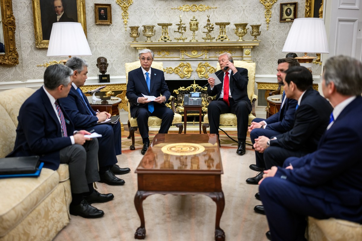 President Donald Trump meets with President of the Republic of Kazakhstan Kassym-Jomart Tokayev in the Oval Office before a dinner with other C5 Central Asian leaders, Thursday, November 6, 2025. (Official White House Photo by Daniel Torok)