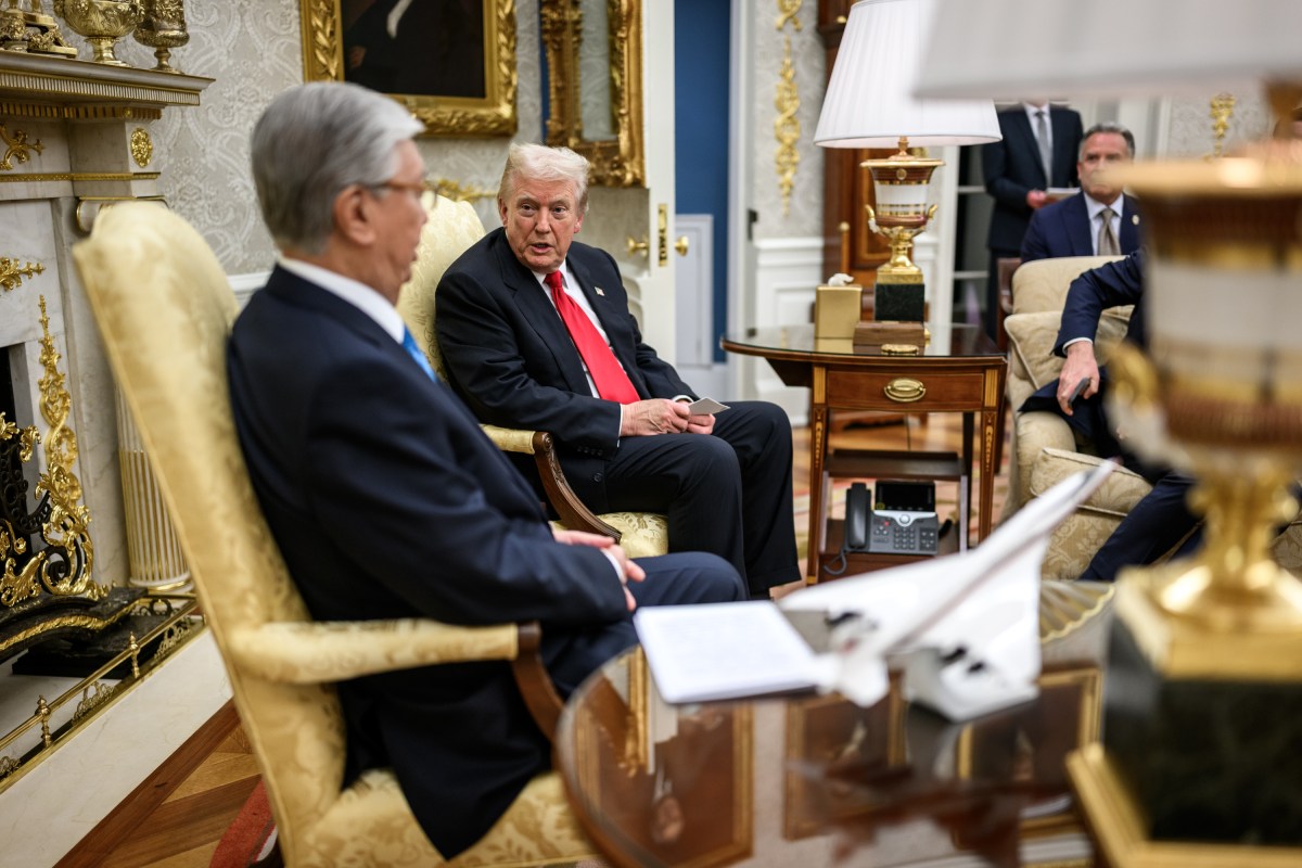 President Donald Trump meets with President of the Republic of Kazakhstan Kassym-Jomart Tokayev in the Oval Office before a dinner with other C5 Central Asian leaders, Thursday, November 6, 2025. (Official White House Photo by Daniel Torok)