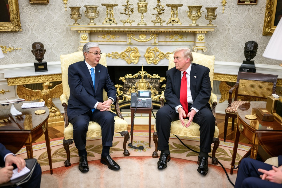 President Donald Trump meets with President of the Republic of Kazakhstan Kassym-Jomart Tokayev in the Oval Office before a dinner with other C5 Central Asian leaders, Thursday, November 6, 2025. (Official White House Photo by Daniel Torok)