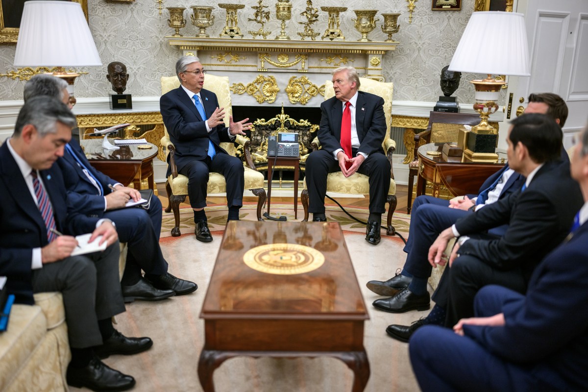 President Donald Trump meets with President of the Republic of Kazakhstan Kassym-Jomart Tokayev in the Oval Office before a dinner with other C5 Central Asian leaders, Thursday, November 6, 2025. (Official White House Photo by Daniel Torok)