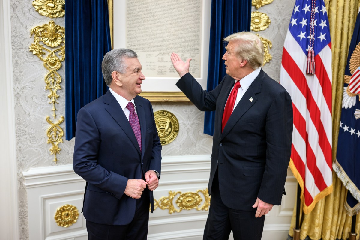 President Donald Trump meets with the President of the Republic of Uzbkeistan Shavkat Mirziyoyev in the Oval Office before a dinner with other C5 Central Asian leaders, Thursday, November 6, 2025. (Official White House Photo by Daniel Torok)