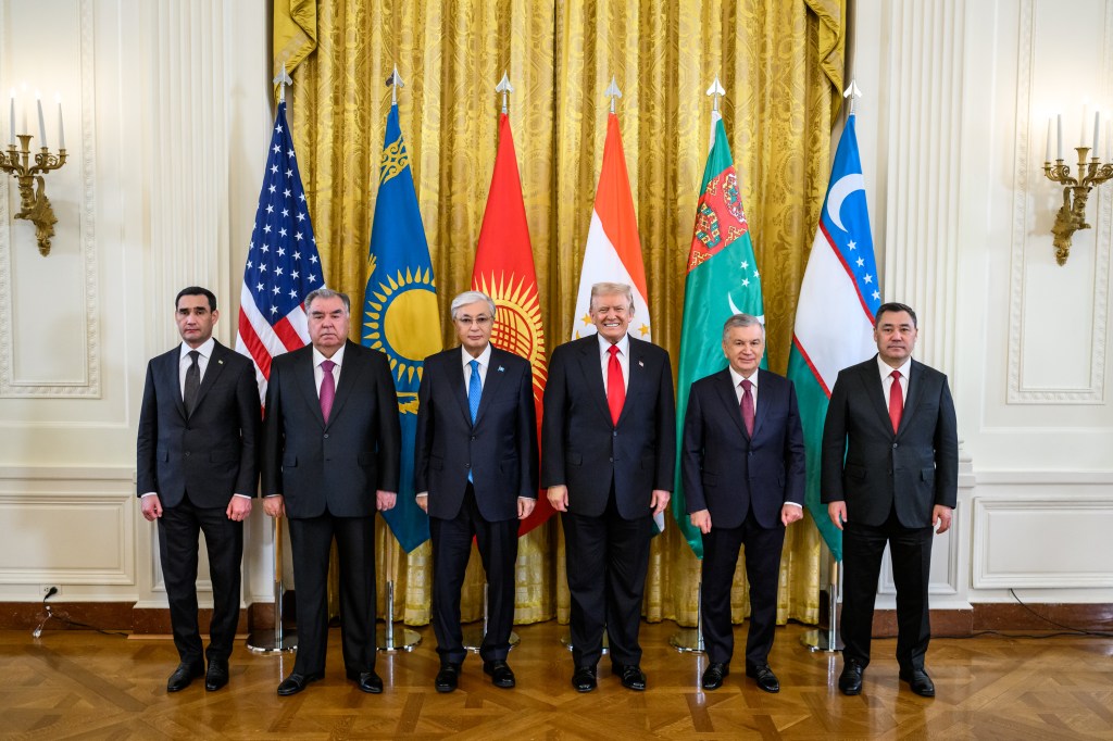 President Donald Trump poses for a photo with leaders of the C5 Central Asian countries, including President of the Republic of Kazakhstan Kassym-Jomart Tokayev, President of the Republic of Uzbkeistan Shavkat Mirziyoyev, President of the Republic of Tajikstan Emomali Rahmon, President of the Republic of Turkmenistan Serdar Gurbangulyýewiç Berdimuhamedow, and President of the Kyrgyzstan Republic Sadyr Nurgojo uulu Japarov in the East Room of the White House, Thursday, November 6, 2025. (Official White House Photo by Daniel Torok)
