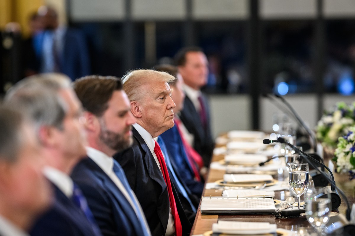 President Donald Trump hosts a dinner with leaders of C5 Central Asian countries in the East Room of the White House, Thursday, November 6, 2025. (Official White House Photo by Daniel Torok)