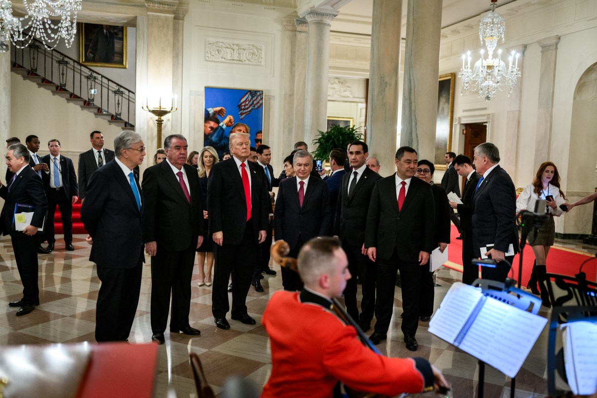 President Donald Trump and leaders of C5 Central Asian countries listen to a performance in the Grand Foyer after a dinner in the East Room of the White House, Thursday, November 6, 2025. (Official White House Photo by Daniel Torok)