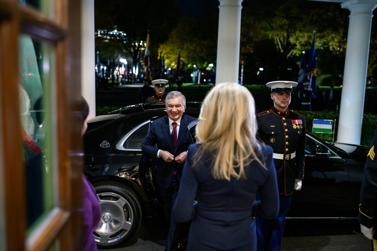 The President of the Republic of Uzbkeistan Shavkat Mirziyoyev is greeted by Chief of Protocol Monica Crowley at the West Wing Lobby before a dinner with President Donald Trump and other C5 Central Asian leaders, Thursday, November 6, 2025. (Official White House Photo by Molly Riley)