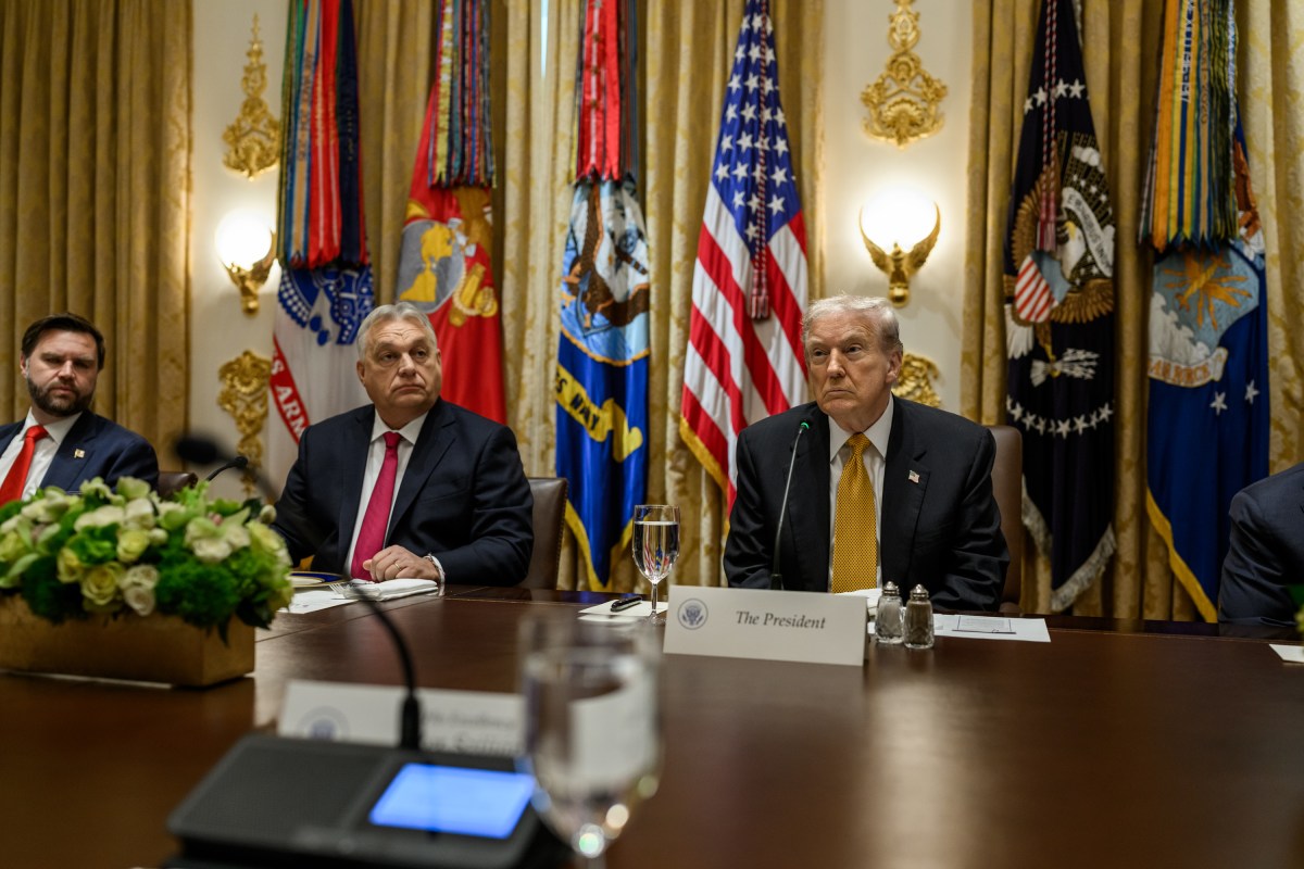 President Donald Trump hosts a bilateral lunch meeting with Hungarian Prime Minister Viktor Orban in the Cabinet Room, Friday, November 7, 2025. (Official White House Photo by Daniel Torok)