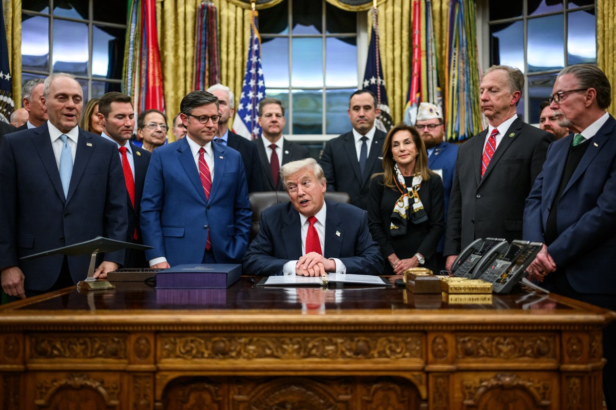 President Donald Trump delivers remarks before signing the funding bill from Congress that reopens the government, Wednesday, November 12, 2025, in the Oval Office. (Official White House Photo by Daniel Torok)