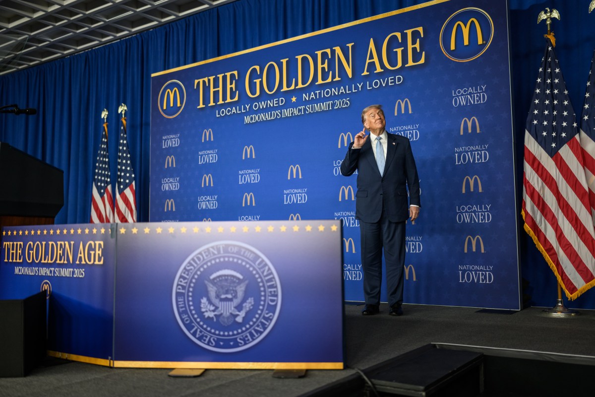 President Donald Trump arrives on stage to deliver remarks at the McDonald’s Impact Summit, Monday, November 17, 2025, at the Westin D.C. in Washington, D.C. (Official White House Photo by Daniel Torok)