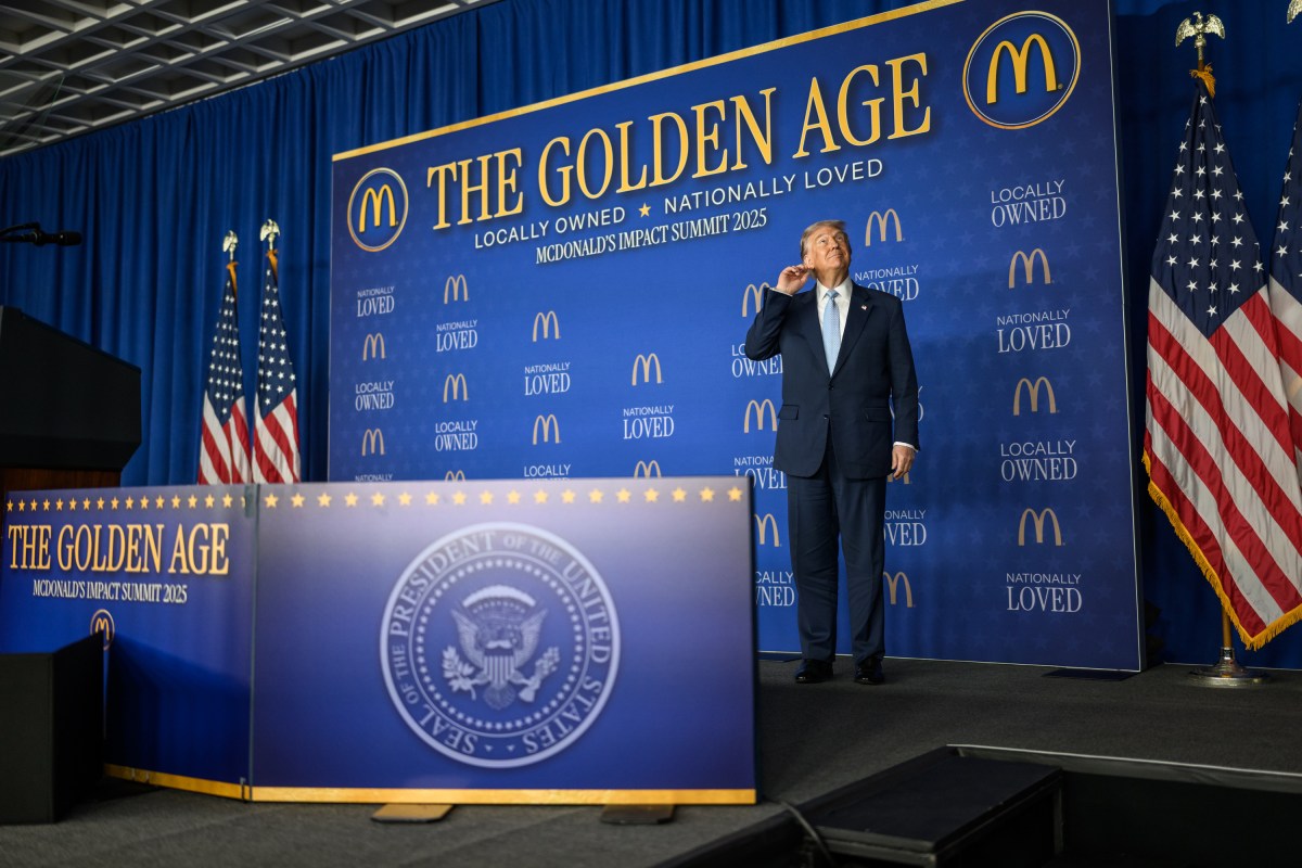 President Donald Trump arrives on stage to deliver remarks at the McDonald’s Impact Summit, Monday, November 17, 2025, at the Westin D.C. in Washington, D.C. (Official White House Photo by Daniel Torok)