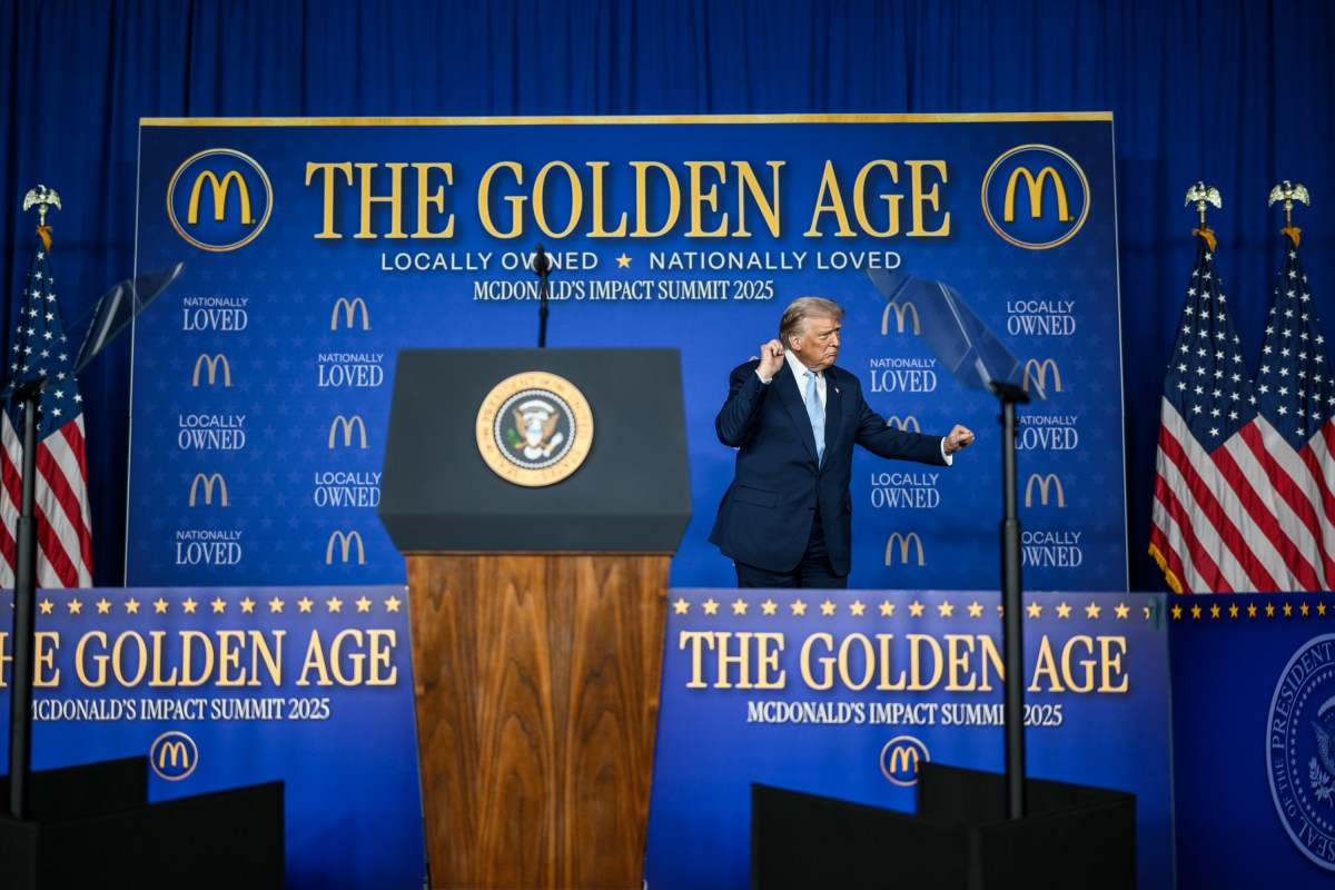 President Donald Trump gestures to the crowd after delivering remarks at the McDonald’s Impact Summit, Monday, November 17, 2025, at the Westin D.C. in Washington, D.C. (Official White House Photo by Daniel Torok)