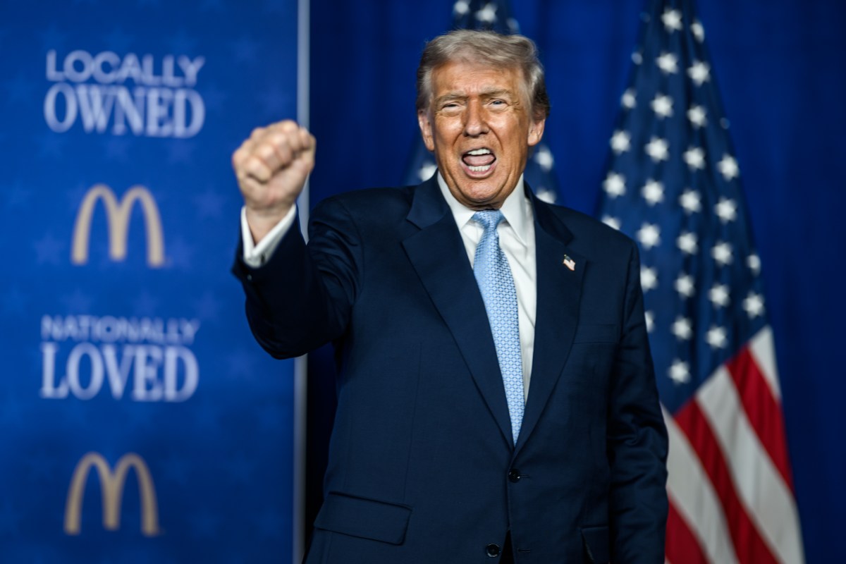 President Donald Trump gestures to the crowd after delivering remarks at the McDonald’s Impact Summit, Monday, November 17, 2025, at the Westin D.C. in Washington, D.C. (Official White House Photo by Daniel Torok)