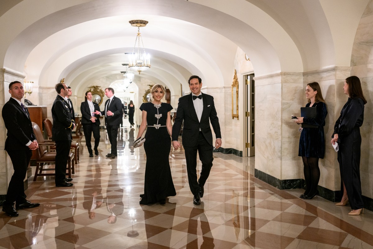 Guests arrive for a dinner for Crown Prince and Prime Minister Mohammed bin Salman Al Saud of Saudi Arabia, Tuesday, November 18, 2025, at the White House. (Official White House Photo by Daniel Torok)