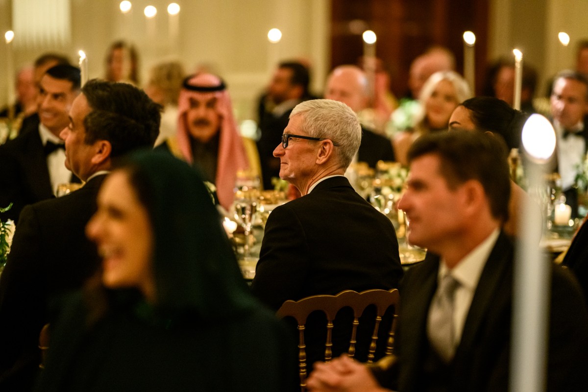 President Donald Trump delivers remarks at a dinner for Crown Prince and Prime Minister Mohammed bin Salman Al Saud of Saudi Arabia, Tuesday, November 18, 2025, in the East Room of the White House. (Official White House Photo by Daniel Torok)