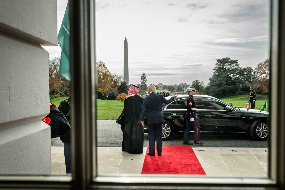President Donald Trump welcomes Crown Prince and Prime Minister Mohammed bin Salman Al Saud of Saudi Arabia at the South Portico of the White House, Tuesday, November 18, 2025. (Official White House Photo by Joyce N. Boghosian)