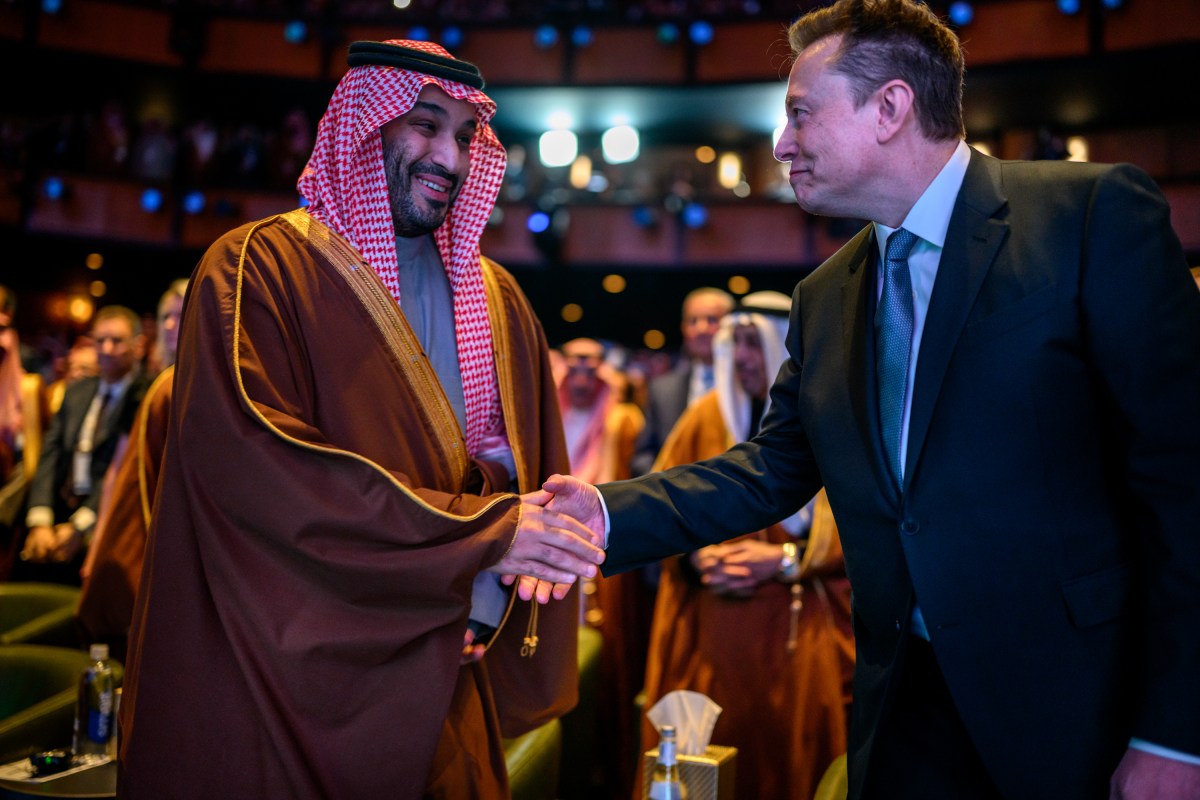 Crown Prince and Prime Minister Mohammed bin Salman Al Saud of Saudi Arabia shakes hands with Elon Musk before President Donald Trump’s remarks at the U.S.-Saudi Investment Forum, Wednesday, November 19, 2025, at the John F. Kennedy Center for the Performing Arts in Washington, D.C. (Official White House Photo by Daniel Torok)