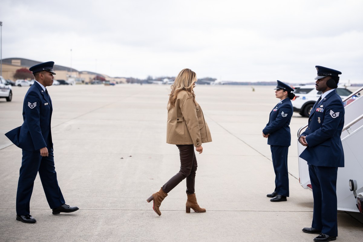 First Lady Melania Trump and Second Lady Usha Vance spend time with military members and their families to show appreciation for those who serve this holiday season at Camp Lejeune, NC and MCAS New, River, NC, Wednesday, November 19, 2025.  (Official White House Photo by Andrea Hanks)