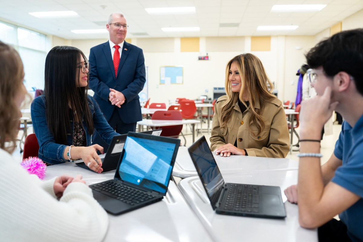 First Lady Melania Trump and Second Lady Usha Vance spend time with military members and their families to show appreciation for those who serve this holiday season at Camp Lejeune, NC and MCAS New, River, NC, Wednesday, November 19, 2025.  (Official White House Photo by Andrea Hanks)