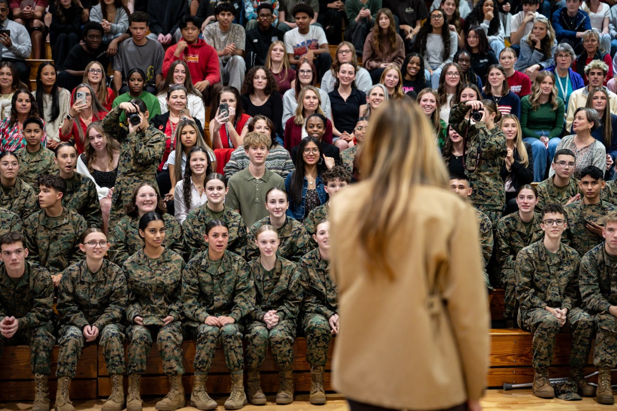 First Lady Melania Trump and Second Lady Usha Vance spend time with military members and their families to show appreciation for those who serve this holiday season at Camp Lejeune, NC and MCAS New, River, NC, Wednesday, November 19, 2025.  (Official White House Photo by Andrea Hanks)