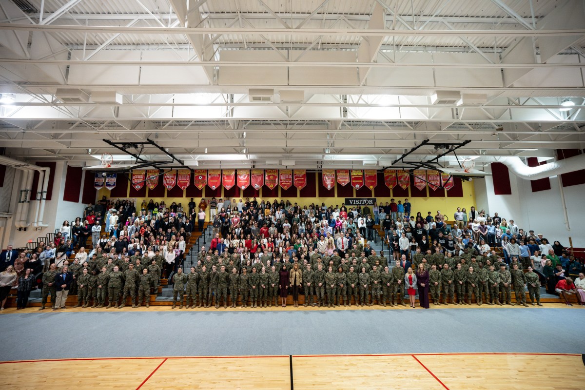 First Lady Melania Trump and Second Lady Usha Vance spend time with military members and their families to show appreciation for those who serve this holiday season at Camp Lejeune, NC and MCAS New, River, NC, Wednesday, November 19, 2025.  (Official White House Photo by Andrea Hanks)