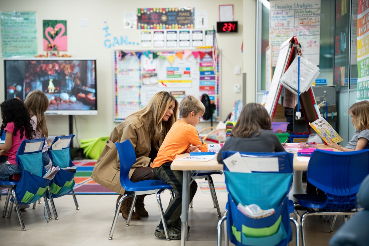 First Lady Melania Trump and Second Lady Usha Vance spend time with military members and their families to show appreciation for those who serve this holiday season at Camp Lejeune, NC and MCAS New, River, NC, Wednesday, November 19, 2025.  (Official White House Photo by Andrea Hanks)
