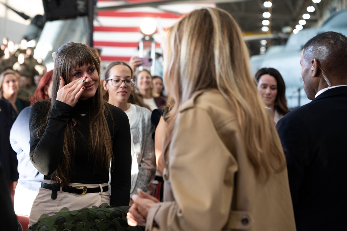 First Lady Melania Trump and Second Lady Usha Vance spend time with military members and their families to show appreciation for those who serve this holiday season at Camp Lejeune, NC and MCAS New, River, NC, Wednesday, November 19, 2025.  (Official White House Photo by Andrea Hanks)